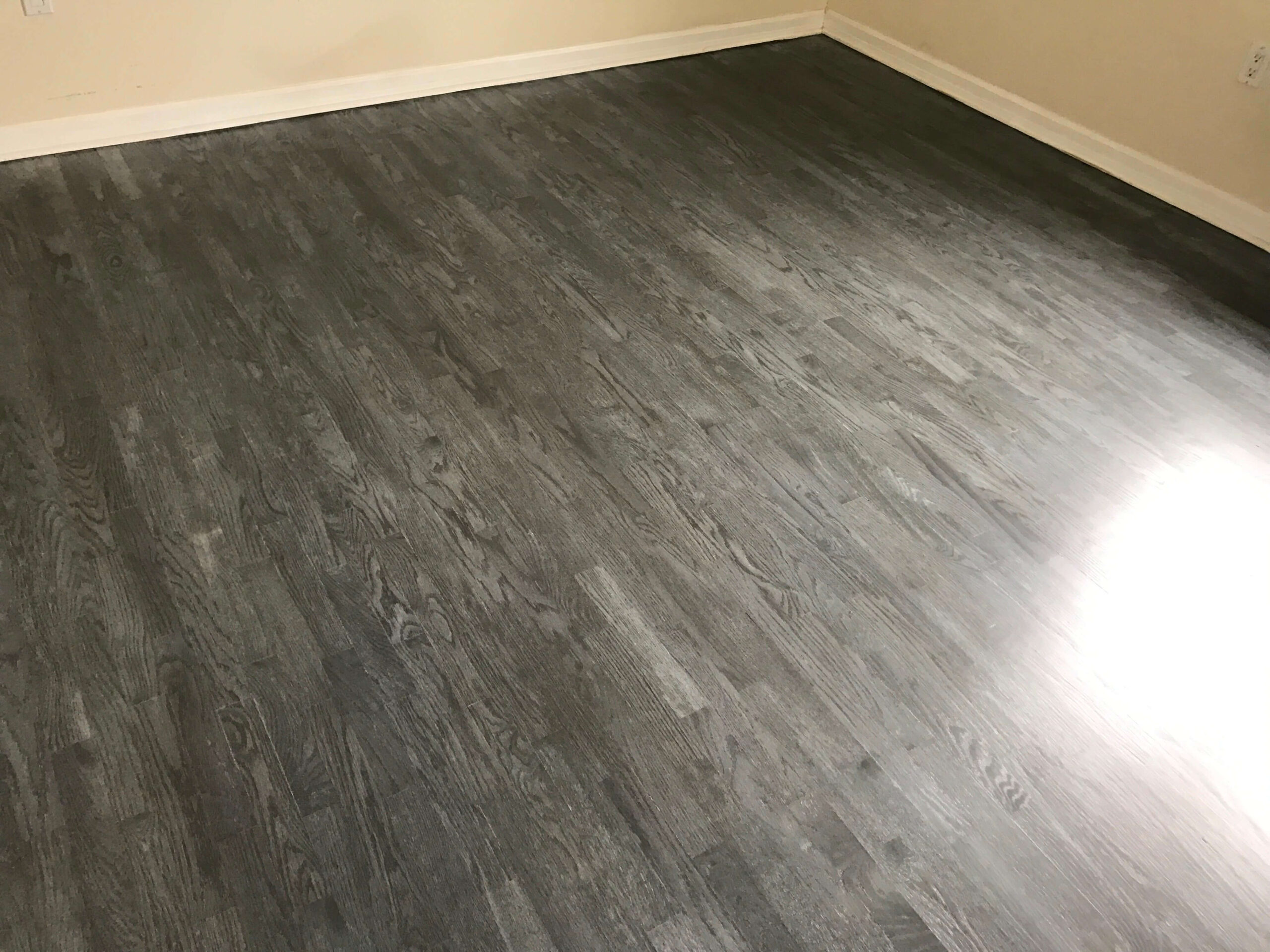 gray-hardwood-flooring-01